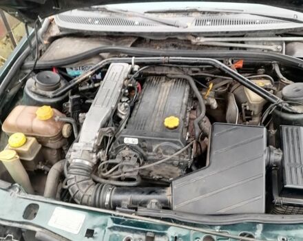 Зелений Форд Скорпіо, об'ємом двигуна 2 л та пробігом 300 тис. км за 600 $, фото 2 на Automoto.ua