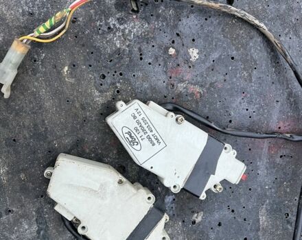 Зеленый Форд Скорпио, объемом двигателя 2 л и пробегом 250 тыс. км за 200 $, фото 7 на Automoto.ua