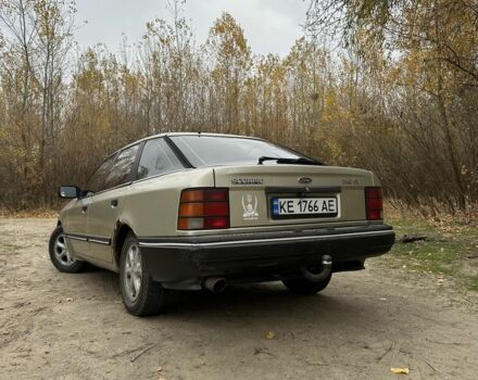 Зелений Форд Скорпіо, об'ємом двигуна 2.4 л та пробігом 418 тис. км за 1000 $, фото 3 на Automoto.ua