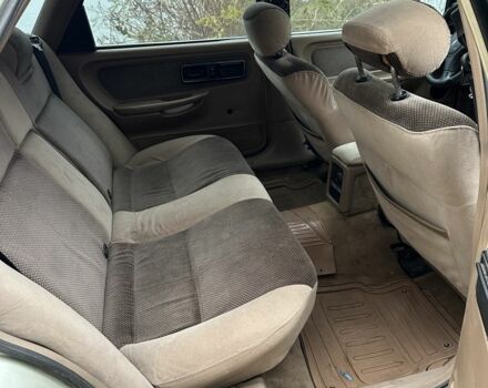 Зелений Форд Скорпіо, об'ємом двигуна 2.4 л та пробігом 418 тис. км за 1000 $, фото 5 на Automoto.ua