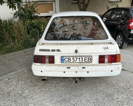 Форд Сиерра 1985 в Чернигове на Automoto.ua Белый Форд Сиерра, объемом двигателя 1.8 л и пробегом 1 тыс. км за 654 $, фото 3 на Automoto.ua