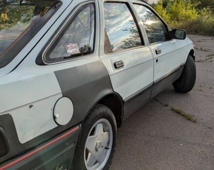 Белый Форд Сиерра, объемом двигателя 2.3 л и пробегом 800 тыс. км за 900 $, фото 2 на Automoto.ua