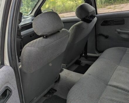 Белый Форд Сиерра, объемом двигателя 2.3 л и пробегом 800 тыс. км за 900 $, фото 8 на Automoto.ua