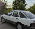 Белый Форд Сиерра, объемом двигателя 2.3 л и пробегом 800 тыс. км за 900 $, фото 4 на Automoto.ua