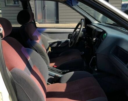 Белый Форд Сиерра, объемом двигателя 1.6 л и пробегом 700 тыс. км за 850 $, фото 19 на Automoto.ua