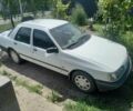 Белый Форд Сиерра, объемом двигателя 1.6 л и пробегом 400 тыс. км за 672 $, фото 1 на Automoto.ua