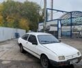Белый Форд Сиерра, объемом двигателя 2 л и пробегом 777 тыс. км за 650 $, фото 6 на Automoto.ua