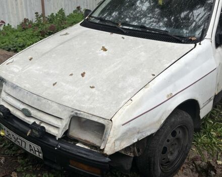 Белый Форд Сиерра, объемом двигателя 1.6 л и пробегом 1000 тыс. км за 479 $, фото 2 на Automoto.ua