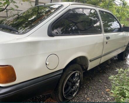 Форд Сиерра 1987 в Мукачеве на Automoto.ua Белый Форд Сиерра, объемом двигателя 2 л и пробегом 560 тыс. км за 550 $, фото 4 на Automoto.ua