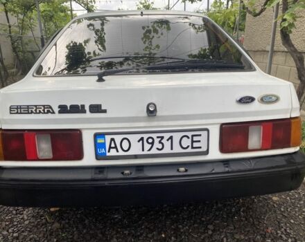 Форд Сиерра 1987 в Мукачеве на Automoto.ua Белый Форд Сиерра, объемом двигателя 2 л и пробегом 560 тыс. км за 550 $, фото 2 на Automoto.ua