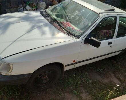 Белый Форд Сиерра, объемом двигателя 2 л и пробегом 100 тыс. км за 550 $, фото 2 на Automoto.ua