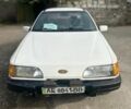 Белый Форд Сиерра, объемом двигателя 1.8 л и пробегом 240 тыс. км за 720 $, фото 1 на Automoto.ua