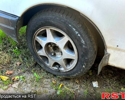 Форд Сиерра 1987 в Черкассах на Automoto.ua Белый Форд Сиерра, объемом двигателя 1.8 л и пробегом 260 тыс. км за 330 $, фото 6 на Automoto.ua