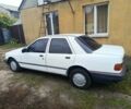 Белый Форд Сиерра, объемом двигателя 2 л и пробегом 300 тыс. км за 1200 $, фото 2 на Automoto.ua