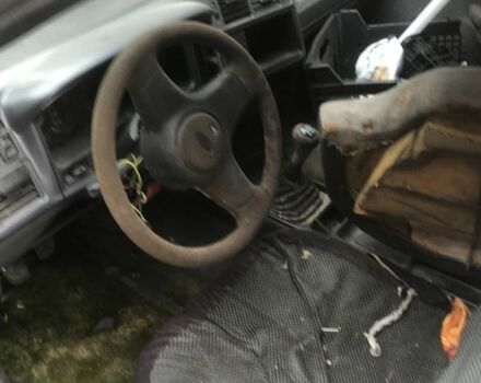 Білий Форд Сієрра, об'ємом двигуна 1.6 л та пробігом 2 тис. км за 250 $, фото 2 на Automoto.ua