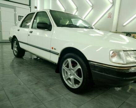 Білий Форд Сієрра, об'ємом двигуна 2 л та пробігом 67 тис. км за 1500 $, фото 2 на Automoto.ua