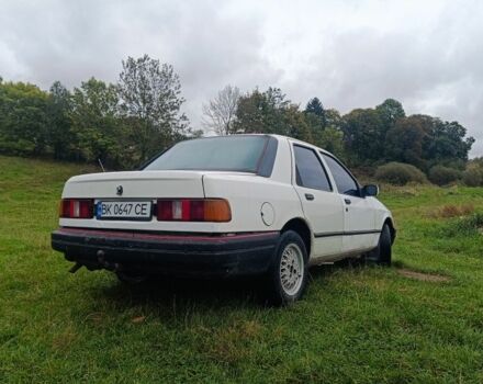 Белый Форд Сиерра, объемом двигателя 1.8 л и пробегом 330 тыс. км за 900 $, фото 2 на Automoto.ua