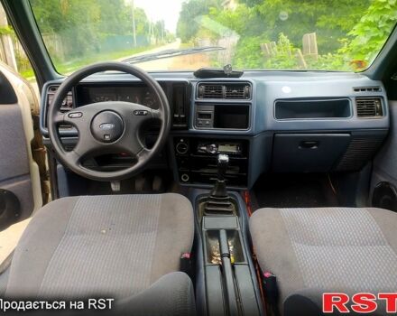 Белый Форд Сиерра, объемом двигателя 2 л и пробегом 350 тыс. км за 350 $, фото 3 на Automoto.ua