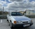 Белый Форд Сиерра, объемом двигателя 1.8 л и пробегом 80 тыс. км за 1000 $, фото 1 на Automoto.ua