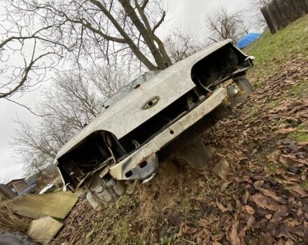 Белый Форд Сиерра, объемом двигателя 1.8 л и пробегом 320 тыс. км за 237 $, фото 1 на Automoto.ua