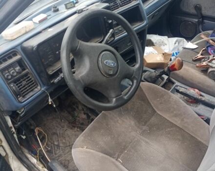 Белый Форд Сиерра, объемом двигателя 2 л и пробегом 400 тыс. км за 214 $, фото 1 на Automoto.ua