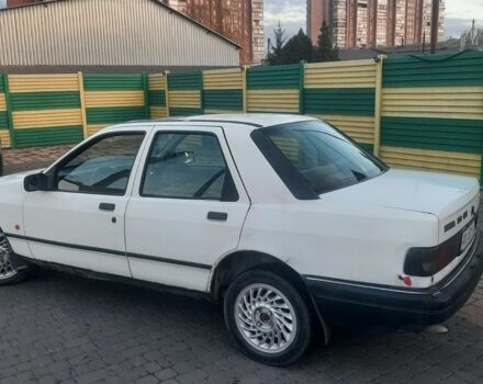 Білий Форд Сієрра, об'ємом двигуна 2 л та пробігом 100 тис. км за 620 $, фото 4 на Automoto.ua