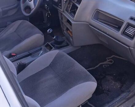 Белый Форд Сиерра, объемом двигателя 1.8 л и пробегом 88 тыс. км за 1300 $, фото 10 на Automoto.ua