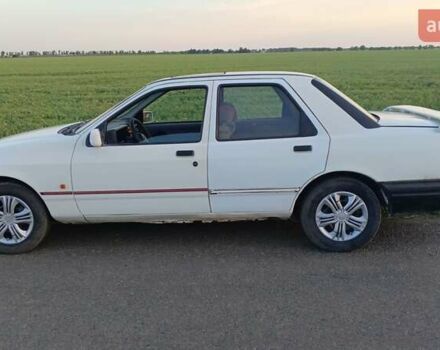 Белый Форд Сиерра, объемом двигателя 1.8 л и пробегом 88 тыс. км за 1300 $, фото 4 на Automoto.ua