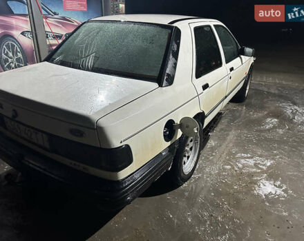 Белый Форд Сиерра, объемом двигателя 2 л и пробегом 450 тыс. км за 750 $, фото 4 на Automoto.ua