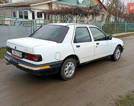 Белый Форд Сиерра, объемом двигателя 2 л и пробегом 300 тыс. км за 570 $, фото 3 на Automoto.ua