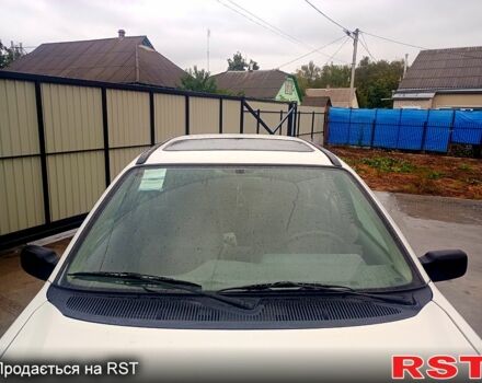 Белый Форд Сиерра, объемом двигателя 2 л и пробегом 60 тыс. км за 1350 $, фото 4 на Automoto.ua