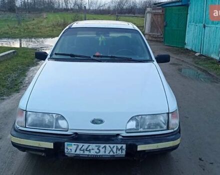 Белый Форд Сиерра, объемом двигателя 2 л и пробегом 300 тыс. км за 650 $, фото 3 на Automoto.ua