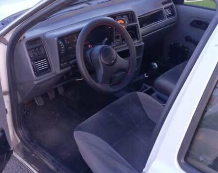 Белый Форд Сиерра, объемом двигателя 1.8 л и пробегом 88 тыс. км за 1300 $, фото 12 на Automoto.ua