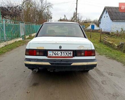 Белый Форд Сиерра, объемом двигателя 2 л и пробегом 300 тыс. км за 570 $, фото 5 на Automoto.ua