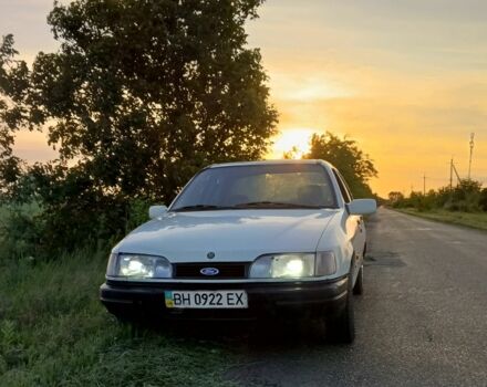 Белый Форд Сиерра, объемом двигателя 1.8 л и пробегом 89 тыс. км за 1100 $, фото 5 на Automoto.ua