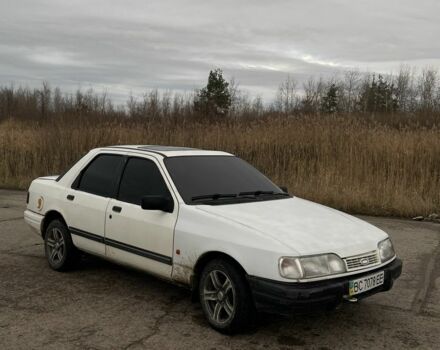 Белый Форд Сиерра, объемом двигателя 2 л и пробегом 52 тыс. км за 850 $, фото 1 на Automoto.ua