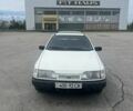 Белый Форд Сиерра, объемом двигателя 2 л и пробегом 95 тыс. км за 1600 $, фото 1 на Automoto.ua