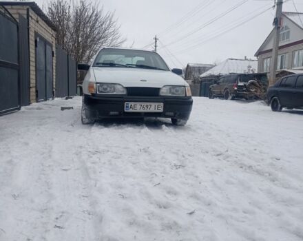 Белый Форд Сиерра, объемом двигателя 2 л и пробегом 56 тыс. км за 1200 $, фото 6 на Automoto.ua