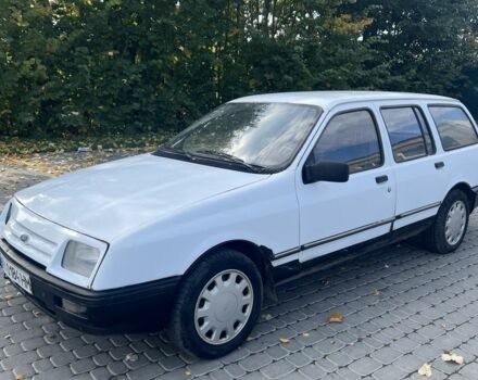 Белый Форд Сиерра, объемом двигателя 1.6 л и пробегом 1 тыс. км за 450 $, фото 2 на Automoto.ua