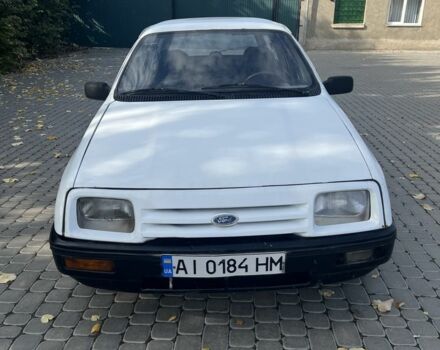 Белый Форд Сиерра, объемом двигателя 1.6 л и пробегом 1 тыс. км за 450 $, фото 1 на Automoto.ua