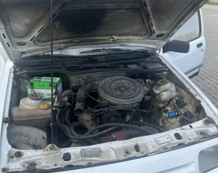 Белый Форд Сиерра, объемом двигателя 1.6 л и пробегом 1 тыс. км за 450 $, фото 13 на Automoto.ua