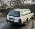 Белый Форд Сиерра, объемом двигателя 1.8 л и пробегом 100 тыс. км за 500 $, фото 2 на Automoto.ua