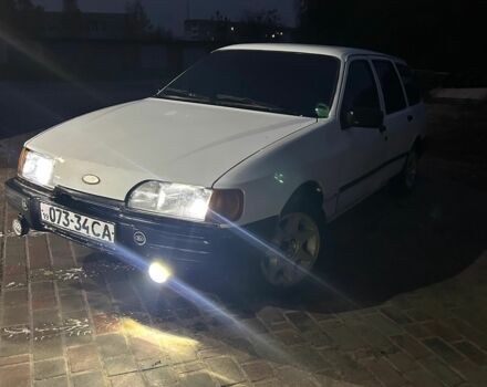 Белый Форд Сиерра, объемом двигателя 1.8 л и пробегом 300 тыс. км за 550 $, фото 5 на Automoto.ua