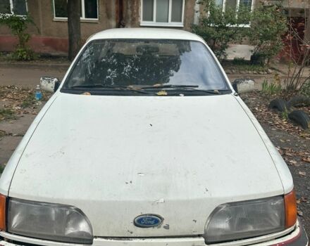 Белый Форд Сиерра, объемом двигателя 2.3 л и пробегом 347 тыс. км за 713 $, фото 2 на Automoto.ua