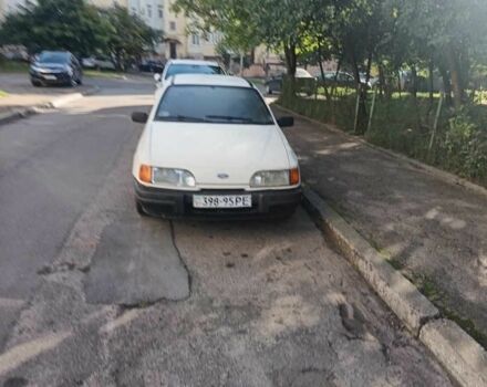 Белый Форд Сиерра, объемом двигателя 2 л и пробегом 1000 тыс. км за 475 $, фото 3 на Automoto.ua