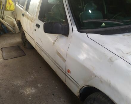 Білий Форд Сієрра, об'ємом двигуна 2 л та пробігом 200 тис. км за 477 $, фото 2 на Automoto.ua