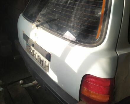 Білий Форд Сієрра, об'ємом двигуна 2 л та пробігом 200 тис. км за 477 $, фото 3 на Automoto.ua