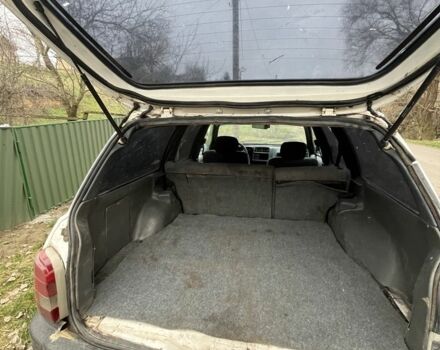 Белый Форд Сиерра, объемом двигателя 1.6 л и пробегом 300 тыс. км за 800 $, фото 6 на Automoto.ua