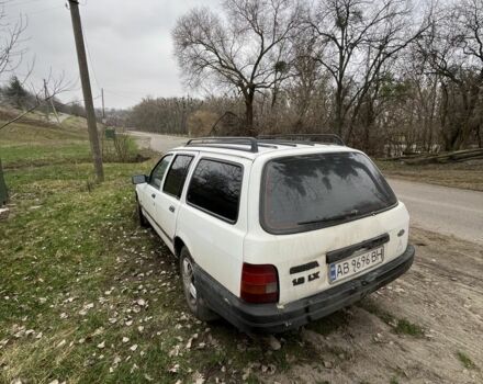 Белый Форд Сиерра, объемом двигателя 1.6 л и пробегом 300 тыс. км за 800 $, фото 2 на Automoto.ua