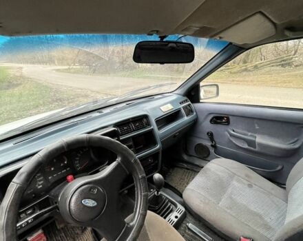 Белый Форд Сиерра, объемом двигателя 1.6 л и пробегом 300 тыс. км за 800 $, фото 5 на Automoto.ua